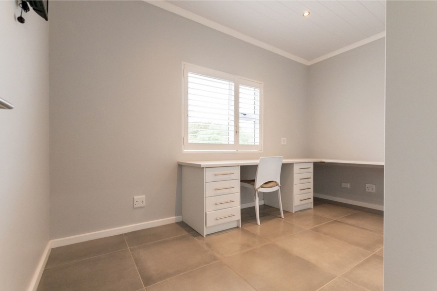 4 Bedroom Property for Sale in Myburgh Park Western Cape
